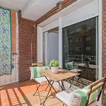 Apartment Delfin Retreat Con Terraza Junto A Parada De Metro *